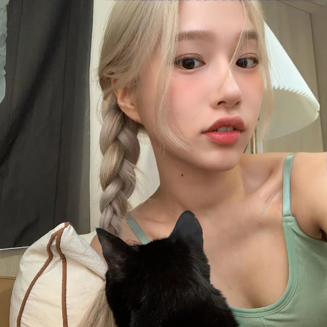 笼中女